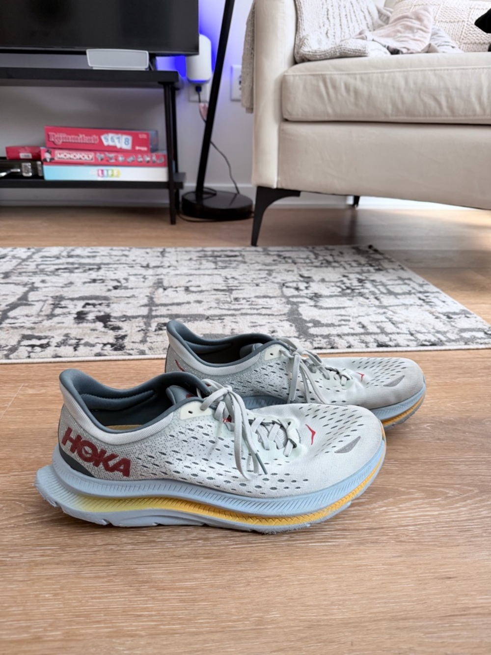 HOKA Kawana Sneakers